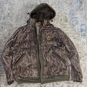 Drake hunting jacket. Great condition. No flaws